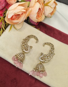 Pendientes Tradicionales de Oreja de Pavo Real con Gota de Pera, Chapados en Oro Antiguo, con Gemas Kundan, Estilo Jhumka, para Mujer, Venta al por Mayor de Joyería Étnica - Product Image 4