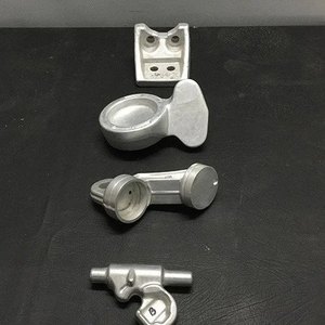 Componente de Horquilla Triple para Motocicleta, Forjado en Aluminio de Precisión Personalizado, Soporte para Tallo de Dirección - Product Image 1
