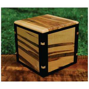 Urna Funeraria de Madera Artesanal Premium |   Caja Conmemorativa de Gran Capacidad |   Ataúd Funerario de Madera Hecho a Mano de Alta Calidad para Adultos - Product Image 1