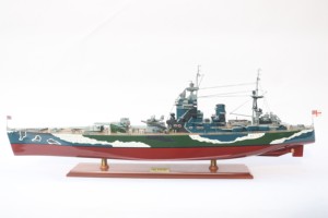 Modèle de navire de guerre britannique HMS RODNEY en bois peint à la main pour collection ou cadeau - Product Image 2