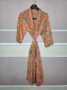 ชุดคลุมอาบน้ำกิโมโนลายเสือชีต้าห์สีส้มสไตล์วินเทจสำหรับเด็กผู้หญิง ทำจากผ้าฝ้ายแท้ สวยงาม ทำมือโดยตรงจากผู้ค้าส่งและผู้ค้าปลีก - Product Image 2