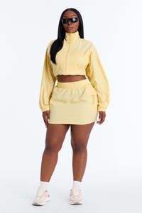 Ensemble coupe-vent jaune léger pour femmes, sweat à capuche et short, vêtements de sport décontractés, survêtement assorti 2 pièces, taille élastique - Product Image 4