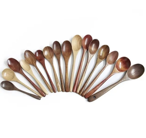 Cuchara de Madera Hecha a Mano en Vietnam para Servir Sopa y Arroz, Utensilio de Cocina, Vajilla Natural Duradera - Product Image 1