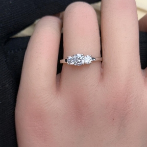 Anillo de Diamantes de 1 Quilate, Corte Brillante Redondo, Cultivado en Laboratorio, Certificado por IGI, Oro Blanco de 14K, Color F, Claridad VS1, Anillo de Compromiso para Mujer, Joyería Fina - Product Image 3