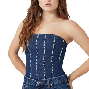 Top de Mezclilla para Mujer, Elegante y Moderno, Silueta Limpia, Tela Suave, Comodidad Flexible, Acabado Pulido, Elegancia Cotidiana - Product Image 1