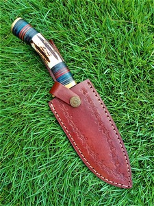 Cuchillo de caza/camping hecho a mano de acero de Damasco con punta recta, mango de cuerno y funda de cuero. OEM/ODM/OBM disponible. 8 pulgadas, 3 mm. - Product Image 6