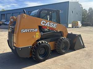 ราคาโรงงานสำหรับรถตักล้อยาง SR175B เครื่องยนต์ดีเซล มือสอง สำหรับงานก่อสร้าง ชั่วโมงการทำงานต่ำ แรงยกสูง - Product Image 6