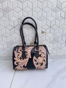 Bolso de cuero hecho a mano con diseño gypsy boho, estilo western, elegante, para mujer. - Product Image 1