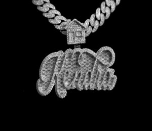 Collier pendentif personnalisé pour homme en argent sterling 925 avec moissanite, bijoux sertis de pierres, cadeau pour femme - Product Image 1