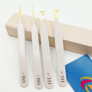 Pinzas para Extensión de Pestañas de Acero Inoxidable con Punta Corta de 4mm y 45 Grados, Color Beige, Marca Privada - Product Image 3