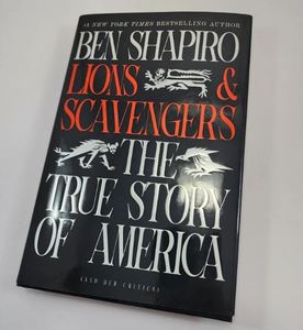 Leones y depredadores: La historia verdadera de Estados Unidos de Ben Shapiro, libro de bolsillo, historia y comentarios políticos - Product Image 3