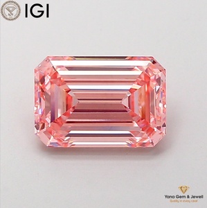 Diamant de laboratoire cultivé CVD de couleur rose vif fantaisie de 2,00 carats, taille émeraude, clarté VVS2, avec certificat IGI, pour bague personnalisée haut de gamme - Product Image 1