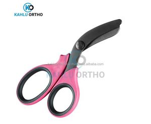 Tijeras de Trauma de Acero Inoxidable de Alta Resistencia 7.5, con Mangos Rosados y Hojas Recubiertas de Titanio Negro, Certificadas CE por KAHLU ORTHOPEDIC - Product Image 2