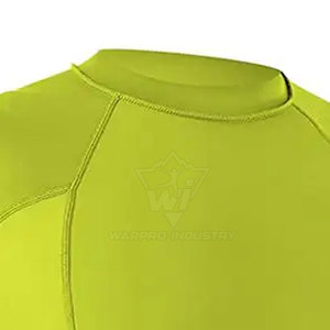 Rashguard Athlétique Personnalisé avec Construction Respirante et Technologie d'Évacuation de l'Humidité pour un Confort Optimal Pendant les Entraînements - Product Image 6