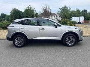 NISSAN QASHQAI 1.3 DIG-T MHEV ACENTA PREMIUM EURO 6 (S/S) 5DR OEM DIY Acero, Modelo 2021, Como Nuevo - Product Image 4