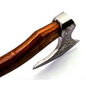Hache Viking artisanale en acier à haute teneur en carbone de qualité industrielle, avec fourreau en cuir et manche en bois, idéale pour le camping, la chasse et la manutention du bois de chauffage - Product Image 3