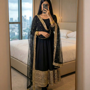 Ramdev Trading Kurti pour femme moderne en soie Fandy à imprimé numérique et broderie, style romain, séchage rapide, toutes saisons, coupe classique, pour mariage - Product Image 1