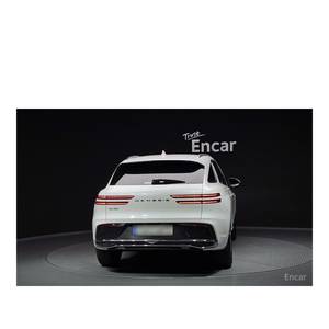 Genesis GV70 2.5T 2024 Gasolina 2WD con 1,759 km, Volante a la Izquierda, Caja de Cambios Automática, Asientos de Cuero, Cámara Trasera - Product Image 4