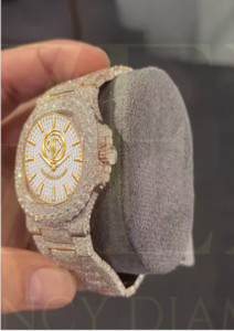 นาฬิกาเพชรโมอิสซาไนต์จากโรงงานโดยตรง ประดับเพชรแบบ Iced Out สไตล์ฮิปฮอป VVS เครื่องประดับหรูหราสั่งทำได้ พร้อมบริการตกแต่งแบบ Bling ในราคาที่สมเหตุสมผล - Product Image 6