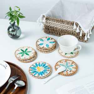 Sous-verres en coquillages faits à la main, sous-verres en nacre avec tressage en rotin, décoration bohème pour la maison - Product Image 2