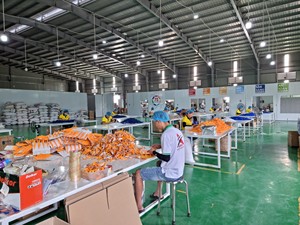 มีดโกนกันลื่นแบบสองใบมีดมีดมีด้ามจับขนาดใหญ่สำหรับผู้ชายและผู้หญิงดีไซน์แบบใบมีดคู่แบบดั้งเดิม - Product Image 5