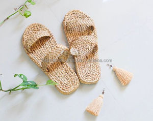 Vietnam Coconut Coir <b>Slipper</b> Eco Material Lightweight Beach Flip Flops Wholesale - Product Image 1