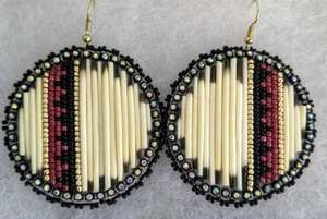 Pendientes de cuentas hechos a mano para mujer, elegantes, personalizados, bordados, joyería de moda, regalo. - Product Image 4