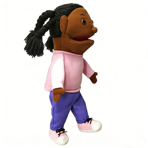 Marionetas personalizadas de cuerpo completo con forma humana, con zapatillas de lona rosas, regalo de cumpleaños de diversidad cultural para niños - Product Image 3