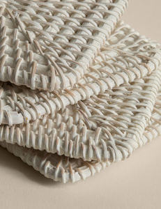 Ensemble de sous-verres en rotin tressé faits à la main avec support, idéal pour le café, le thé et les tables de bar - Vente chaude - Product Image 3