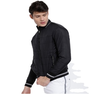 Veste bomber en coton épais rembourrée de polyester imperméable à capuche pour homme, style décontracté pour l'hiver, disponible en prix de gros - Product Image 2