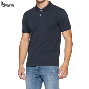 เสื้อเชิ้ตแขนสั้นผู้ชายพรีเมียม ผ้าแคนวาสคอตตอน 100% ทรงลำลอง สีพื้น ไม่ยับ เป็นมิตรกับสิ่งแวดล้อม แห้งเร็ว ระบายอากาศดี มีโลโก้ด้านหน้า - Product Image 4