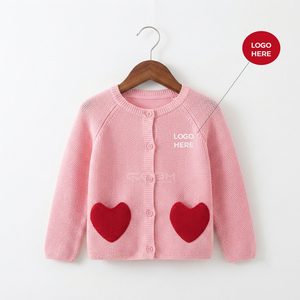 Cardigan en tricot rose Cosh International Sisterhood Sorority avec poches en forme de cœur rouge, col rond, manches longues, style décontracté - Product Image 5