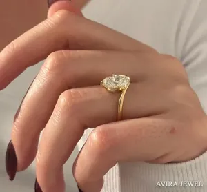 Anillo de Compromiso Avira Jewels con Moissanita de 1CT, Corte Ovalado, Claridad VVS1/VS1, Plata, Blanco/Amarillo/Oro Rosa, para Mujer, Boda, Novia - Product Image 3