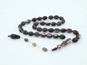 Tasbih de Cuerno de Búfalo Natural de Diseño Único y Larga Duración, con Acabado Pulido a Mano de Tacto Real, Estilo Religioso Rústico para Uso Diario - Product Image 6