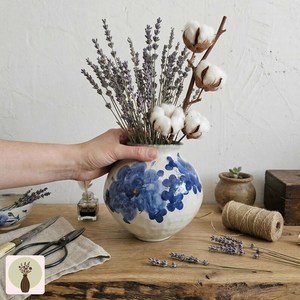 Handmade Nordic Home Decor Clay Ceramic Trendy Round Stripe Flower Vase with Creative Flowers for Wedding Centerpieces Matte - Product Image 4