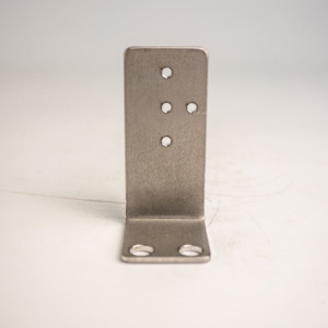 Support de montage de capteur en acier inoxydable réglable en forme de L, usiné CNC, à motifs multi-trous, de Hanoi, par AMT VINA - Product Image 3