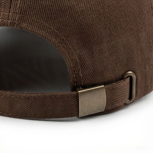 Gorra de Béisbol Marrón de 6 Paneles, Ajustable, Unisex, de Sarga de Algodón, Color Sólido, Estilo Casual - Product Image 6