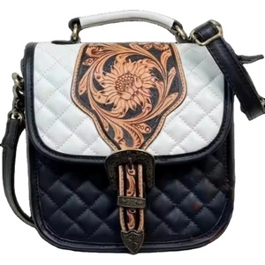 กระเป๋าเดินทางมีซิปหนังแท้พิมพ์ลายสัตว์โบฮีเมียนน้ำหนักเบาเป็นมิตรกับสิ่งแวดล้อมทนทานสำหรับฤดูใบไม้ผลิ - Product Image 1