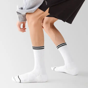 Calcetines Deportivos para Correr, con Logotipo Personalizado, Acolchados, de Verano, para Baloncesto, para Jóvenes y Adultos - Product Image 2