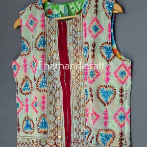 เสื้อแจ็กเก็ตพิมพ์ลายดอกไม้สำหรับผู้หญิงเสื้อกั๊กผ้าฝ้ายปักลายดอกไม้ - Product Image 1