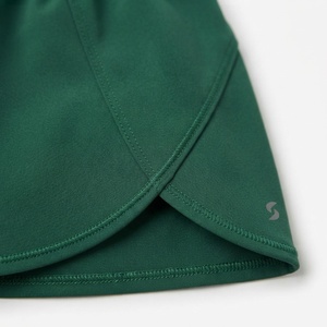 Shorts d'été décontractés pour femmes en tissu de coton doux, avec taille élastique et coupe confortable, en tissu tricoté coloré - Product Image 4