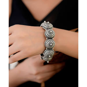 กำไลเงินแท้ Meera Jaipur Anvika - Product Image 2