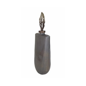 Vase de table en métal fait main, design contemporain, surface texturée, pièce décorative pour l'intérieur et la décoration de la maison - Product Image 5