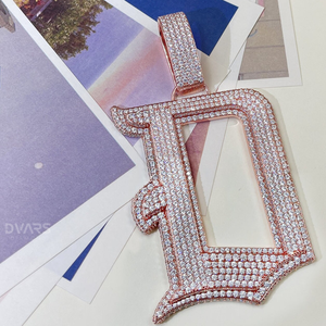 Colgante de letra D con moissanita VVS1 totalmente engastada, colgante de letra personalizado, joyería hip hop, colgante personalizado para rapero - Product Image 2