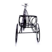 Victoria 1947 London Horloge de bureau Cycle de fer noir Rickshaw Home Decor Showpiece avec mouvement de balayage analogique pour bureau de table d'affichage