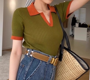 เสื้อเชิ้ตถักแขนสั้นคอปกโปโลสไตล์วินเทจสำหรับผู้หญิง ดีไซน์เข้ารูปสีตัดกัน - Product Image 3