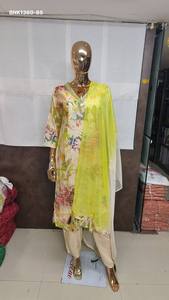 Nouvelle collection de Kurti à col en V, pantalon à poches et dupatta en Chanderi imprimé fleuri et brodé à la main, fabriquée à Surat. - Product Image 3