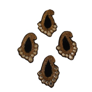Parches decorativos bordados Zardozi hechos a mano con apliques de diseñador de piedras de cuentas para ropa Sarees Lehengas y accesorios - Product Image 1