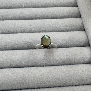 Bague en labradorite naturelle effet feu, faite à la main, en laiton plaqué argent, sertie de pierres précieuses, tendance, unisexe - Product Image 6