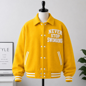 Chaqueta Varsity Amarilla para Hombre, Cuello Camisero, Bordado 'Never Stop Swinging', Estilo Preppy, Ropa de Otoño, Chaquetas Varsity Personalizadas - Product Image 5